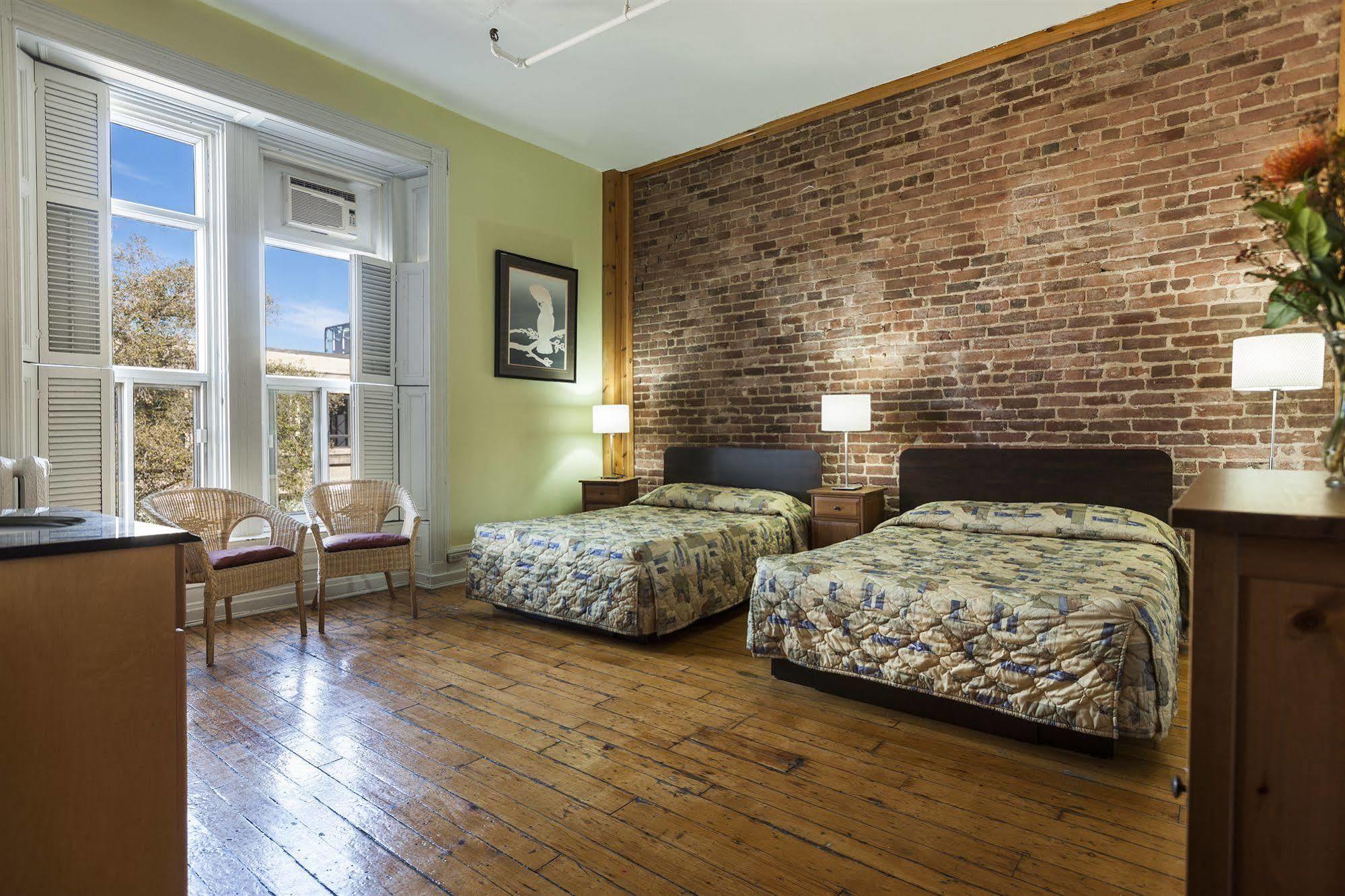 Hotel Abri Du Voyageur Montréal Eksteriør billede