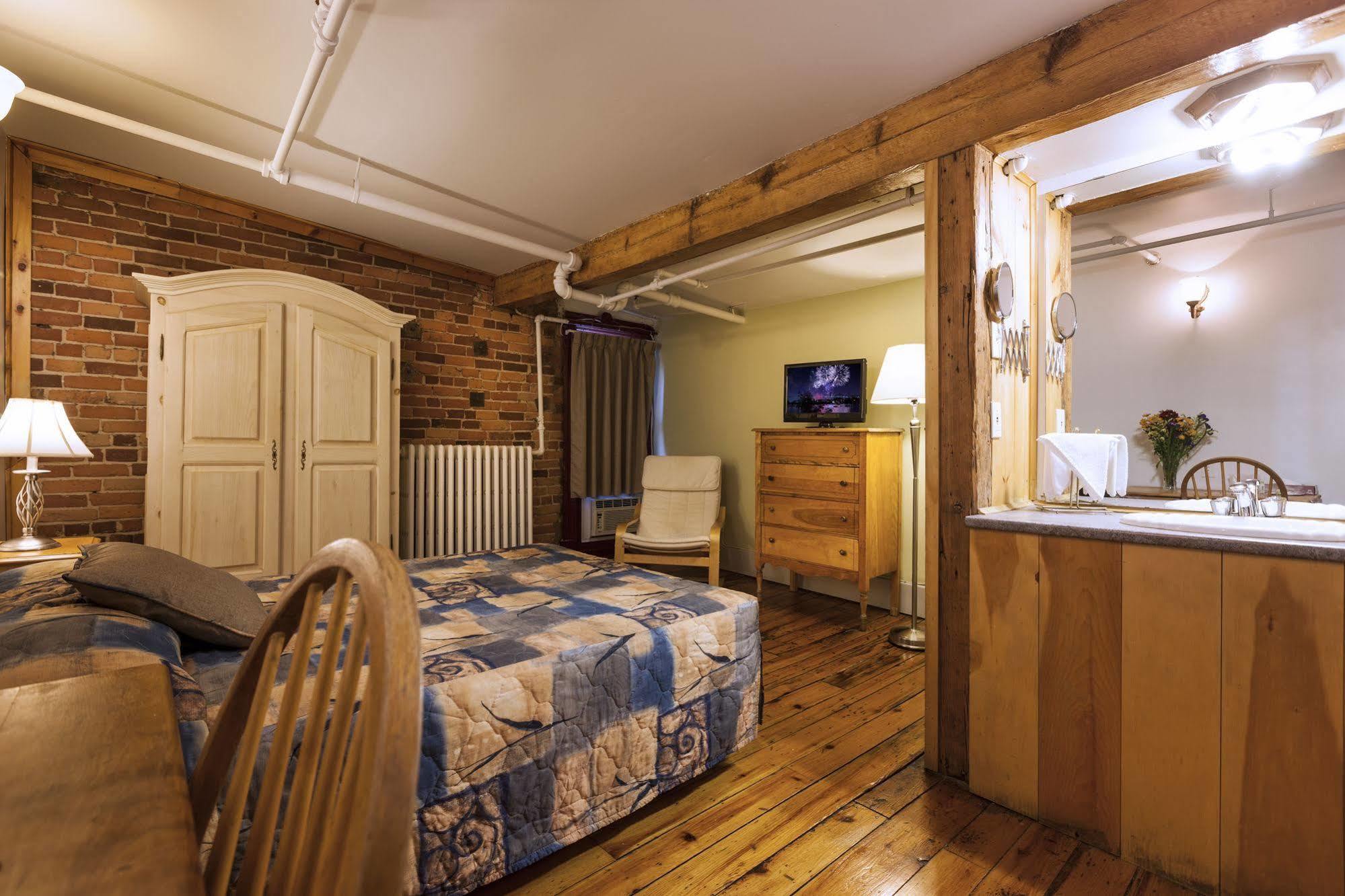 Hotel Abri Du Voyageur Montréal Eksteriør billede