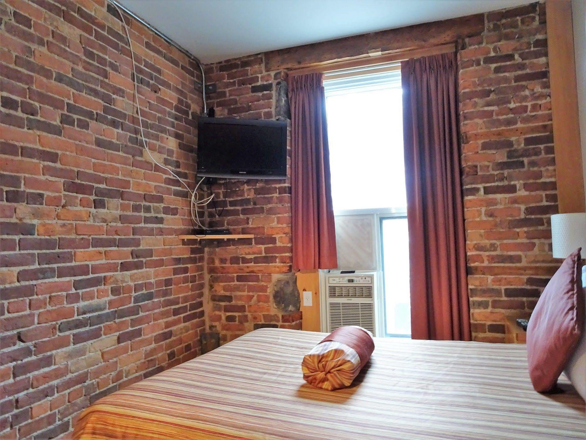 Hotel Abri Du Voyageur Montréal Eksteriør billede