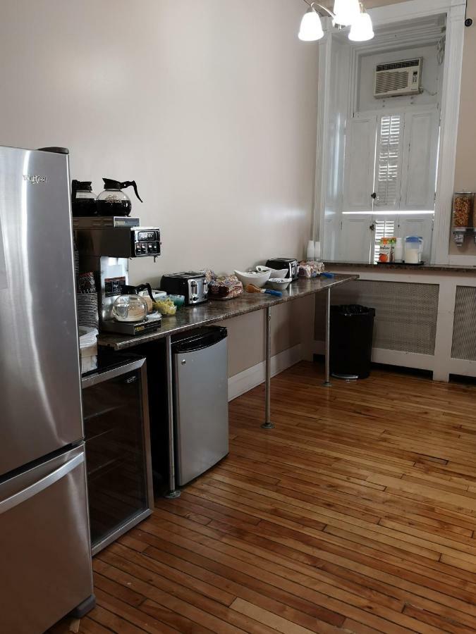 Hotel Abri Du Voyageur Montréal Eksteriør billede